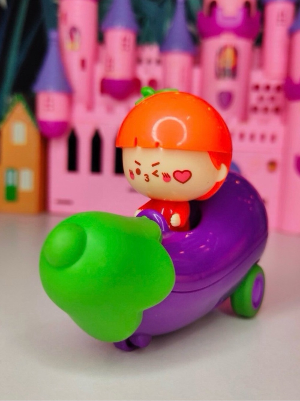 ✨ Haidilao Tomato Head Girl Driving Eggplant Car Plastic Friction Toy Vehicle